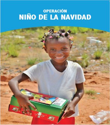 Niña con su caja