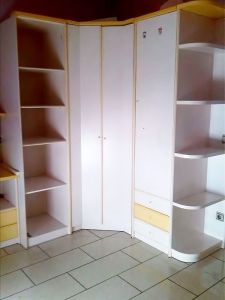 Se ofrece este armario